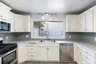 1116 W 1st St, Centralia, WA 98531 - Photo 9
