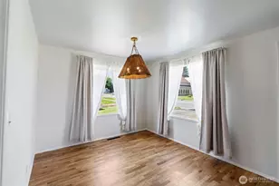 1116 W 1st St, Centralia, WA 98531 - Photo 5