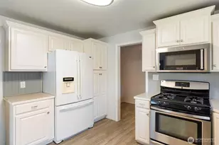 1116 W 1st St, Centralia, WA 98531 - Photo 11