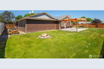 870 NW C Street, Ephrata, WA 98823 - Photo 7