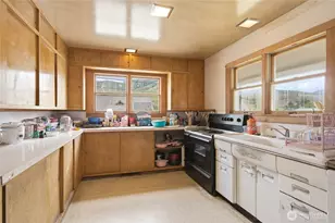 417 N Sanders St, Chelan, WA 98816 - Photo 5