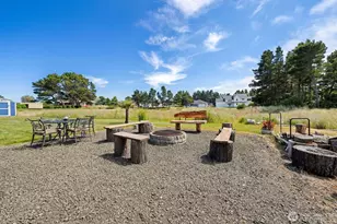 205 9th Street NW, Long Beach, WA 98631 - Photo 33