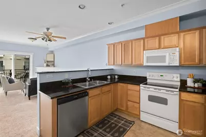 1015 Railroad Avenue #415, Bellingham, WA 98225 - Photo 17