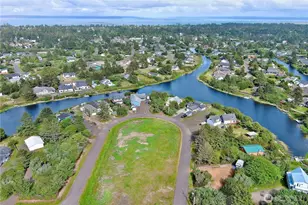 335 N Wynoochee Dr SW, Ocean Shores, WA 98569 - Photo 37