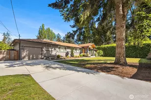 20323 81st Ave W, Edmonds, WA 98026 - Photo 35
