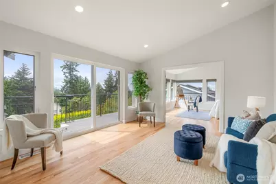 9226 25th Avenue NW, Seattle, WA 98117 - Photo 19