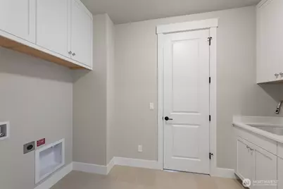 222 106th Avenue SE, Bellevue, WA 98004 - Photo 33