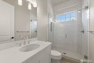 222 106th Ave SE, Bellevue, WA 98004 - Photo 19