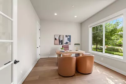 222 106th Avenue SE, Bellevue, WA 98004 - Photo 13