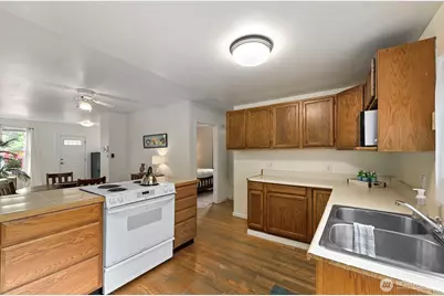 8844 18th Avenue SW, Seattle, WA 98106 - Photo 11