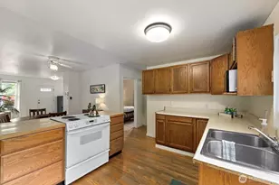 8844 18th Ave SW, Seattle, WA 98106 - Photo 11