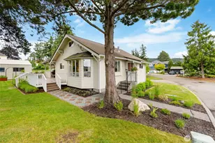 707 Poplar Dr, Bellingham, WA 98226 - Photo 1