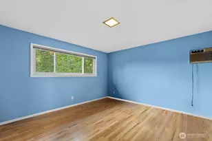10851 Marine View Dr, Seattle, WA 98146 - Photo 15