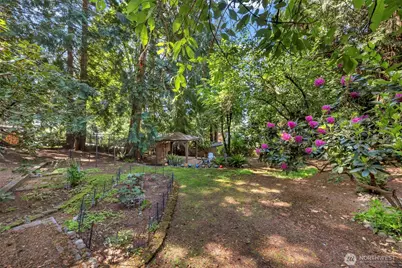8941 170th Court NE, Redmond, WA 98052 - Photo 37
