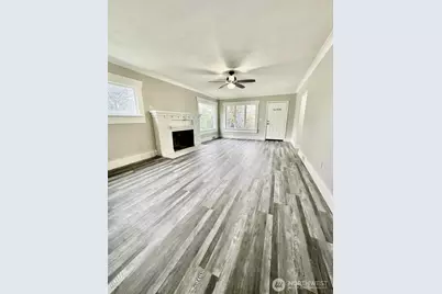 10033 Des Moines Memorial Drive S, Seattle, WA 98168 - Photo 7