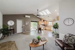 253 E Mountain View Dr, Allyn, WA 98524 - Photo 3