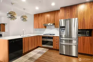 2033 2nd Ave, Seattle, WA 98121 - Photo 19
