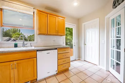704 Glenning Street, Lynden, WA 98264 - Photo 17