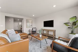 20310 161st St E, Bonney Lake, WA 98391 - Photo 11