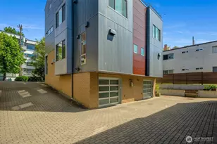 307 14th Ave E, Seattle, WA 98112 - Photo 35