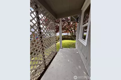 1022 Rockefeller Avenue, Everett, WA 98201 - Photo 5