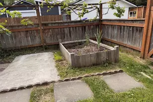 1022 Rockefeller Ave, Everett, WA 98201 - Photo 9