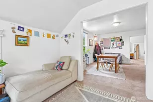 315 NE 65th St, Seattle, WA 98115 - Photo 11