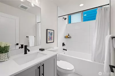 8027 Mary Avenue NW #D, Seattle, WA 98117 - Photo 21