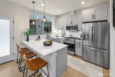 8027 Mary Avenue NW #D, Seattle, WA 98117 - Photo 9