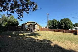 402 S Main St, Omak, WA 98841 - Photo 1
