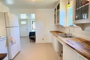 402 S Main St, Omak, WA 98841 - Photo 11