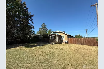 402 S Main Street, Omak, WA 98841 - Photo 27