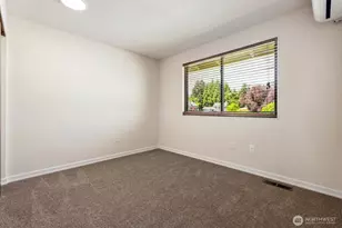 13804 SE 237th Pl, Kent, WA 98042 - Photo 17