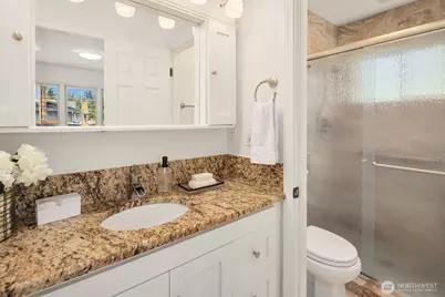 621 128th Avenue SE, Bellevue, WA 98005 - Photo 13