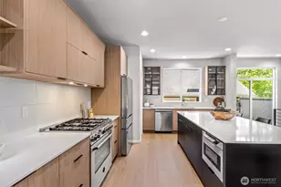 4460 Midvale Ave N, Seattle, WA 98103 - Photo 11