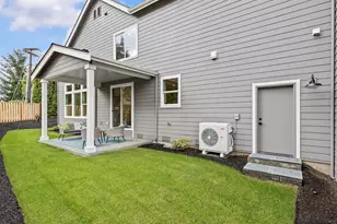 9207 NE 175th St, Bothell, WA 98011 - Photo 37