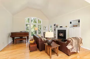 203 Baycliff Dr, Port Townsend, WA 98368 - Photo 5