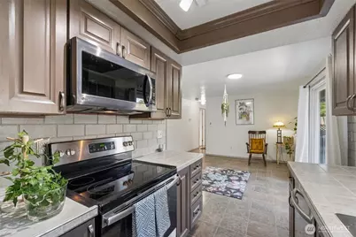 2026 Timber Trl, Bothell, WA 98012 - Photo 9