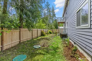 35 Edgewater Dr, Camano Island, WA 98282 - Photo 31