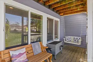 35 Edgewater Dr, Camano Island, WA 98282 - Photo 29