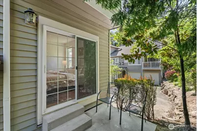 18550 NE 57th Street #C18550, Redmond, WA 98052 - Photo 21