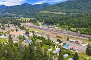 410 1st St, Easton, WA 98925 - Photo 37