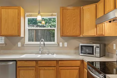 826 Park Cottage Place, Sedro Woolley, WA 98284 - Photo 9