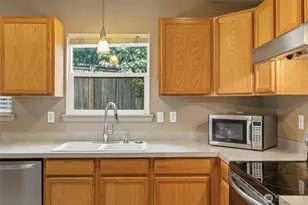 826 Park Cottage Pl, Sedro Woolley, WA 98284 - Photo 9