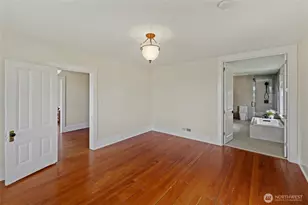 501 NE 9th St, Coupeville, WA 98239 - Photo 29