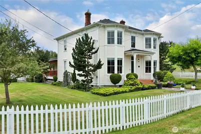 501 NE 9th Street, Coupeville, WA 98239 - Photo 1