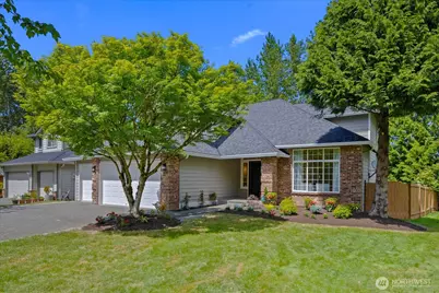 625 191st Street SW, Lynnwood, WA 98036 - Photo 1