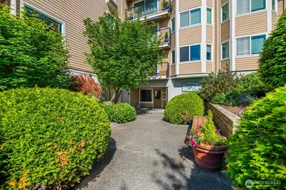 6910 SW California Avenue #14, Seattle, WA 98136 - Photo 1