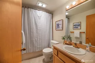 6910 SW California Ave, Seattle, WA 98136 - Photo 25