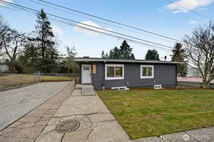 2311 NE 6th Pl, Renton, WA 98056 - Photo 1